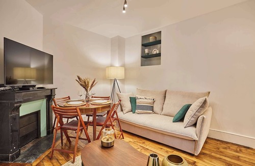 Quartier Saint-Ambroise Apartment | Superb Apartment Le Marais/Place des Vosges