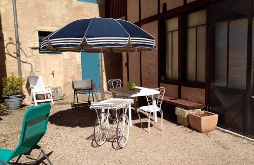 Moulins Engilbert House | Superb character house in village center. Charming 3-star gîte.