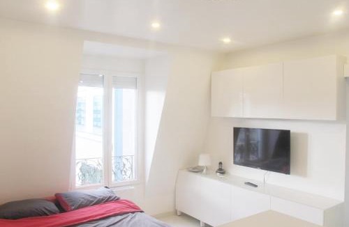 Levallois-Perret Apartment | Superb Studio At The Gates Of Paris