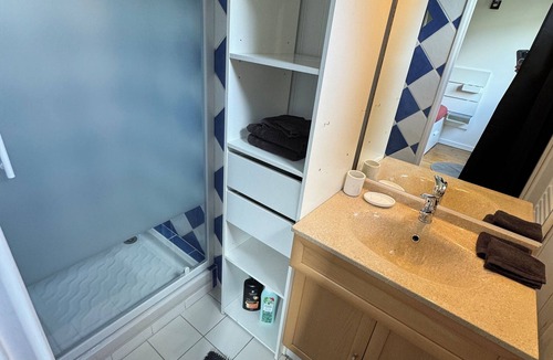 Beauvais Apartment | Superb studio in the center of Beauvais. Central yet quiet