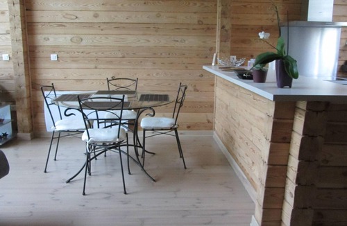 Arleux Cottage | Superb wooden cottage ideal for holidays or trips of ire