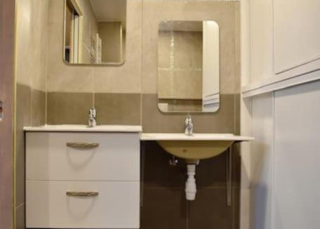 Charency-Vezin Apartment | Superbe Appartement PMR avec parking Gratuit