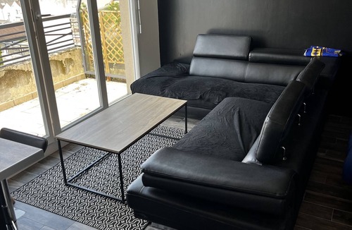 Beaumont-sur-Oise Apartment | Superbe Studio en Résidence Standing à 2 Minutes de Lisle Adam
