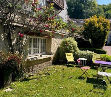 Champagne-sur-Oise Bed & Breakfast | Sur la route des peintres