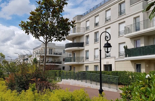 Montevrain Apartment | Sweet apartment in the front of Disneyland's castel