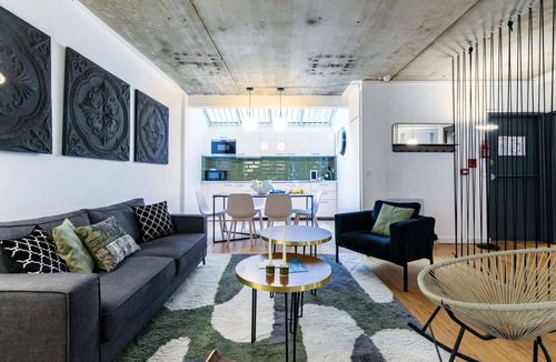 Quartier Saint-Georges Apartment | Sweett | Milan I - Two Bedroom Apartment, Sleeps 6