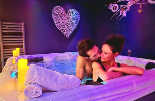 Friville-Escarbotin Hotel | Sweety Loft Suites romantique avec jacuzzi