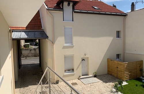 Le Pin House | T4 DUPLEX APARTMENT R+2, SLEEPS 7, QUIET LOCATION