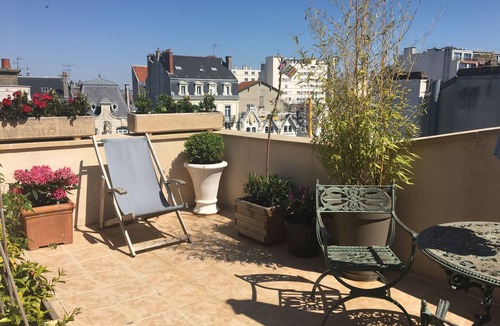 Centre Erlon Apartment | Terraces over Place Drouet d'Erlon