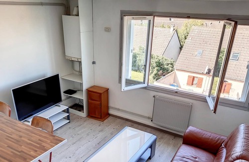Provins Apartment | the Appart de la fontaine well hidden, 2min from the train station