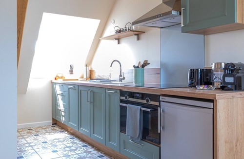 Tremblay-les-Villages Apartment | The Atypical ~ Garden ~ Autonomous Arrival