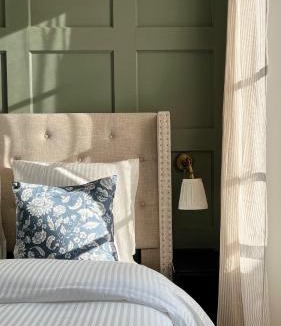 La Roche-Guyon Apartment | The Brick House - Appartement Monet