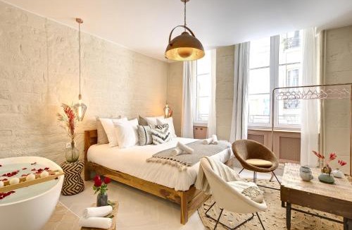 Latin Apartment | The Charming Luxembourg Garden