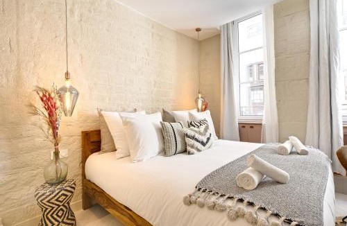 Latin Apartment | The Charming Luxembourg Garden