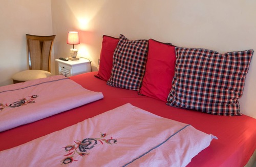 Ottrott Bed & Breakfast | The Coeur d'Alsace Room "chez Christine" in Ottrott at the foot of Mont-Saint-Odile