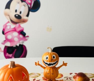 Serris Apartment | THE ENCHANTED HOUSE (15 min walk to Disney)