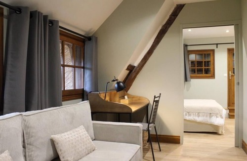 Vattetot-sous-Beaumont Bed & Breakfast | The Flaubert bedroom in the authentic and newly renovated cottage La Chaumière Normande