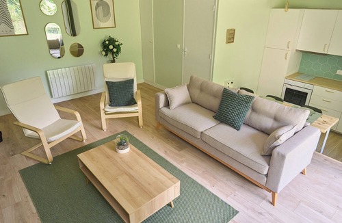 Epinay-sous-Senart House | The Green Escape - Cozy & Chill