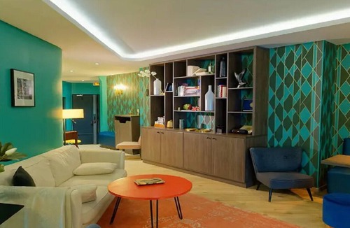 Quartier du Mail Apartment | THE HEART OF PARISIAN SHOPS & CAFES-A FAMILY STAY MINUETS FROM RUE MONTORGUEIL