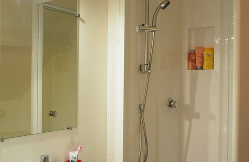 Domvast Bed & Breakfast | The little chartreuse