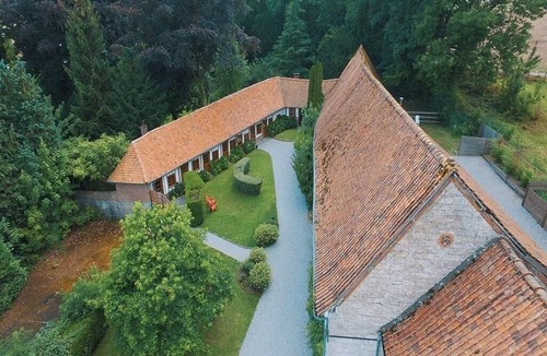 Montcavrel House | The natural cottages of the Fief