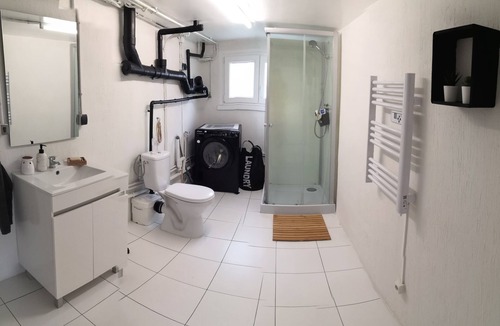 Corbeil-Essonnes Apartment | The Paradise, Calme et Reposant a 2 pas du RER