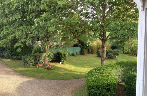 Villerville House | The sea at the end of the garden