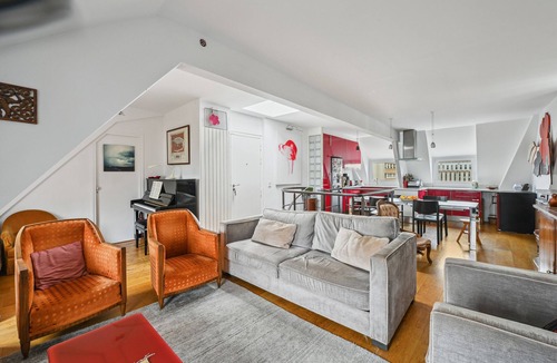 Quartier Sainte-Marguerite Apartment | The Spiral Centrepiece, by Veeve
