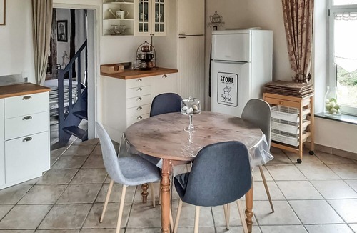Carly House | This stone house enjoys a quiet village location near Boulogne.