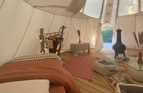Ecurie Cabin | Tipi 8 places for unusual night