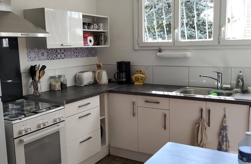 Chateauroux House | Town house for 7 people in quiet area - baby equipment and pets allowed