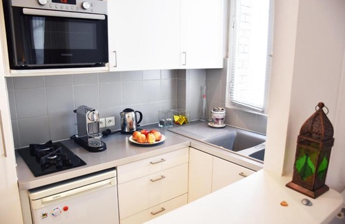 Porte-Dauphine Apartment | Trocadero