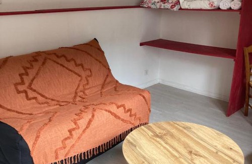 Dieppe Apartment | Tupai