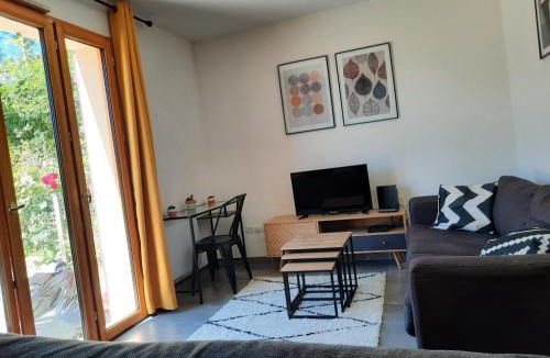 Cheptainville Apartment | Un Havre de Calme - proche Ferme de la Doudou