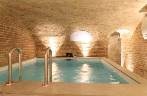 Centre Ville Bed & Breakfast | Une maison en ville, Hyper Centre ville, Spa