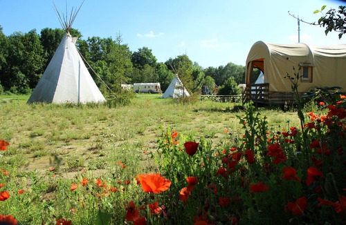 Barberey-aux-Moines Ski Chalet | Unusual caravan in a far west atmosphere at the gates of Troyes