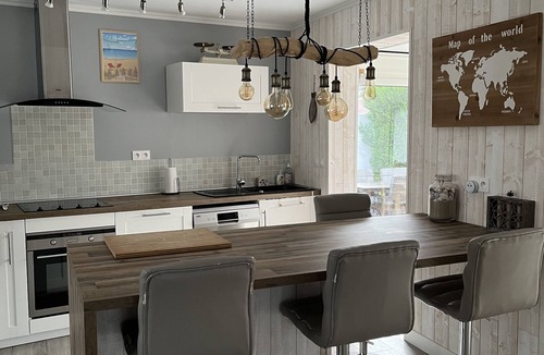 Merlimont House | Vacation home 3 kms from the beach