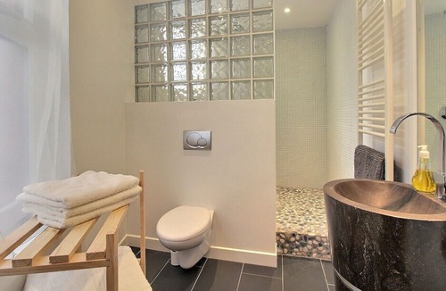 Cote Ouest Ormeaux Apartment | VICTOIRE apartment + garage Hyper Centre 10 minutes from the sea