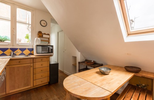 Quartier du Gros-Caillou Apartment | Views to the Eighth, by Veeve