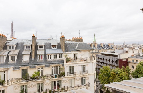 Quartier du Gros-Caillou Apartment | Views to the Eighth, by Veeve