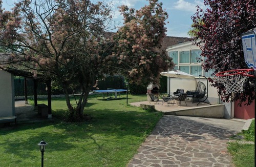 Jaulnes Villa | Villa 1 hour from Paris with heated pool and indoor Jacuzzi