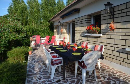 Saint-Thibault-des-Vignes Villa | Villa avec piscine proche Disneyland et Paris