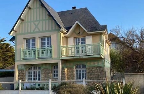 Ouistreham House | Villa Bellevue - The Anglo- Norman style - Seafront