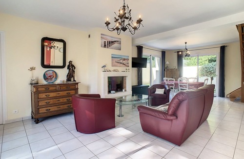 (le) Mesnil Hue House | Villa BZ 1min from the sea wall and its sandy beach