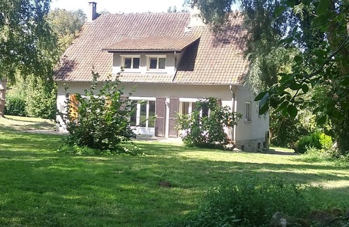 Saints House | Villa * Coulommiers * Parcs des félins * Provins * Gîte de la moinerie