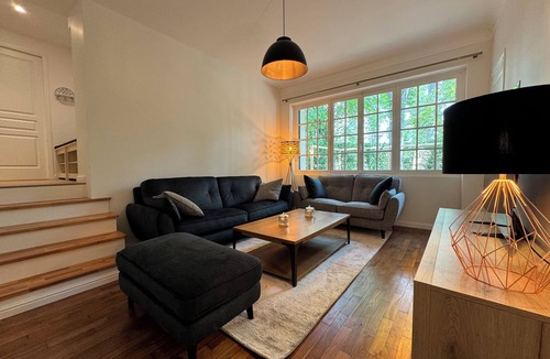 Versailles Villa | Villa de Luxe Avec Climatisation et Terrasse, Idéal Pour Visiter Paris!