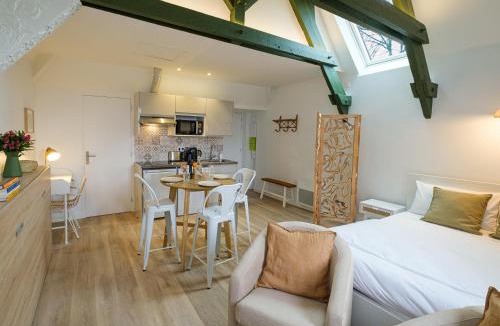 Quincy-Voisins Apartment | Villa Forestière Studio l'Olivier