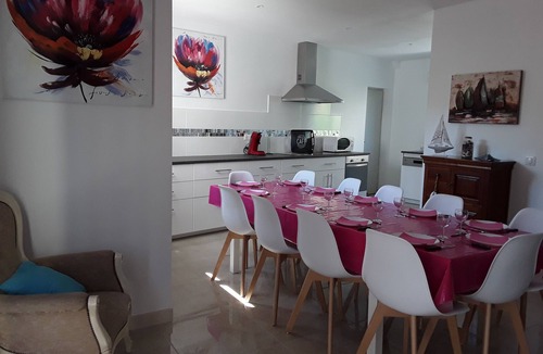 Sete Villa | Villa la schooner air-conditioned swimming pool 5 minutes walk from the beach of sete