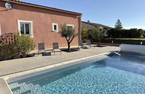 Berrias-et-Casteljau Villa | Villa MaBri, modern holiday villa. Heated pool, airconditioning and all comforts