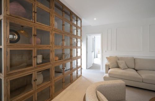Magny-le-Hongre Villa | Villa Merveilla - Welkeys
